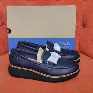 Clarks Women's Zylah Erin Loafers Platform - Navy Leather Size 8.5 Wide